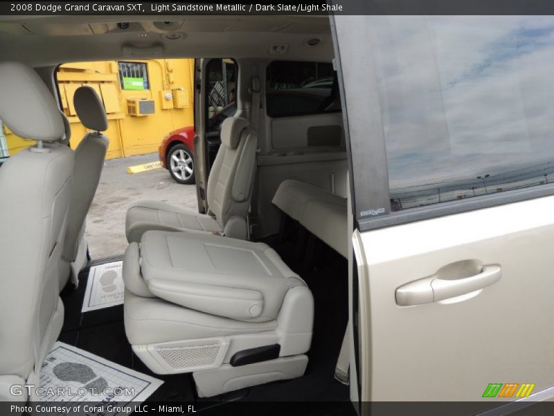Light Sandstone Metallic / Dark Slate/Light Shale 2008 Dodge Grand Caravan SXT