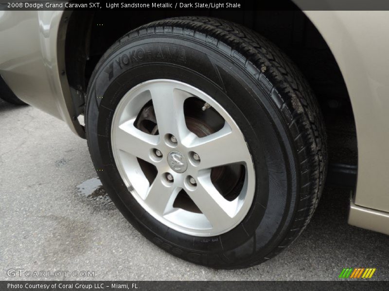 Light Sandstone Metallic / Dark Slate/Light Shale 2008 Dodge Grand Caravan SXT