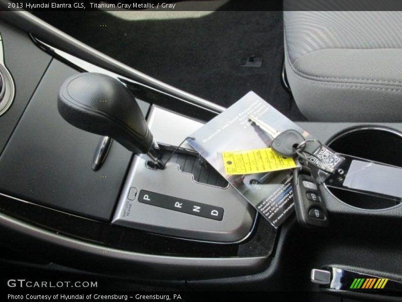 Titanium Gray Metallic / Gray 2013 Hyundai Elantra GLS