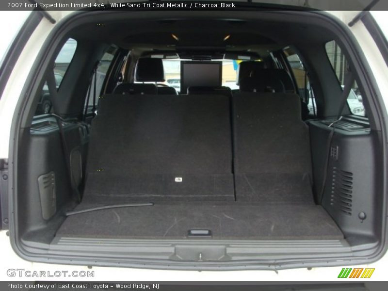 White Sand Tri Coat Metallic / Charcoal Black 2007 Ford Expedition Limited 4x4