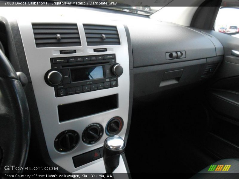 Bright Silver Metallic / Dark Slate Gray 2008 Dodge Caliber SXT