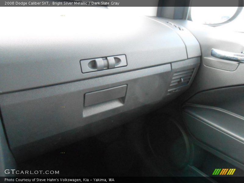 Bright Silver Metallic / Dark Slate Gray 2008 Dodge Caliber SXT