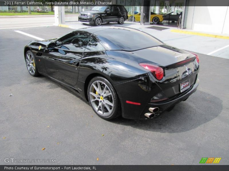  2011 California  Nero Daytona (Black Metallic)