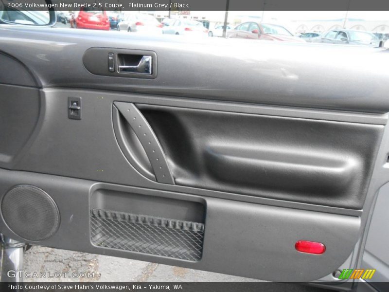 Platinum Grey / Black 2006 Volkswagen New Beetle 2.5 Coupe
