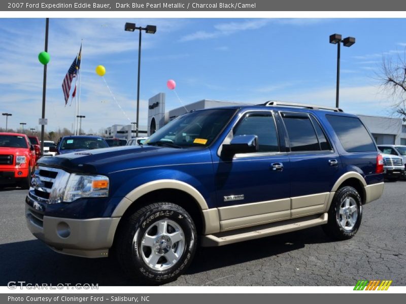 Front 3/4 View of 2007 Expedition Eddie Bauer