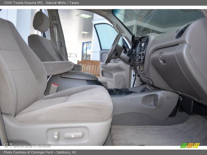 Natural White / Taupe 2006 Toyota Sequoia SR5