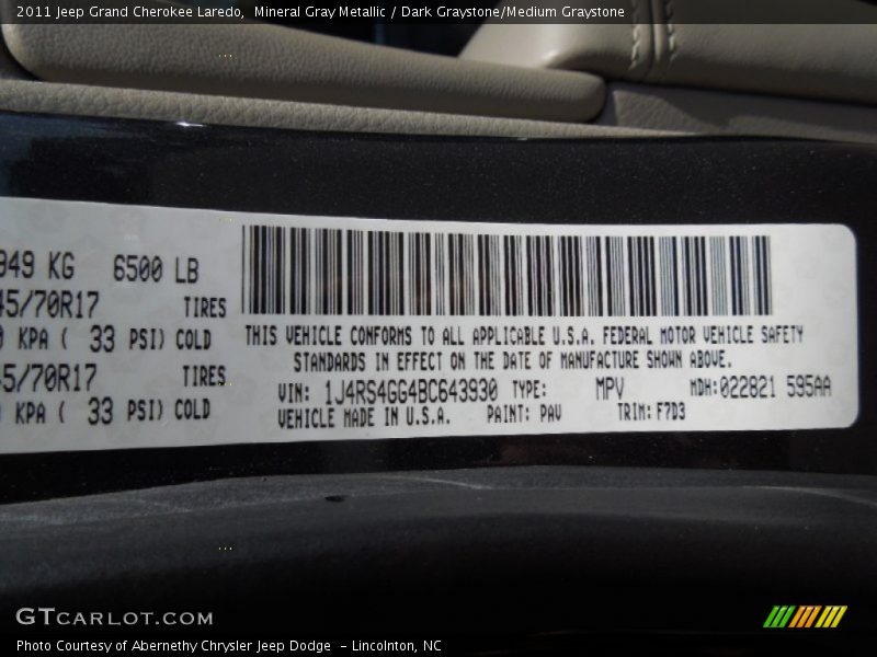Mineral Gray Metallic / Dark Graystone/Medium Graystone 2011 Jeep Grand Cherokee Laredo