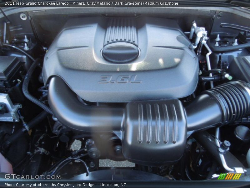 Mineral Gray Metallic / Dark Graystone/Medium Graystone 2011 Jeep Grand Cherokee Laredo