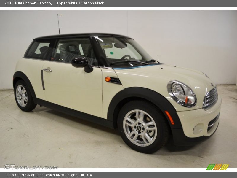 Pepper White / Carbon Black 2013 Mini Cooper Hardtop