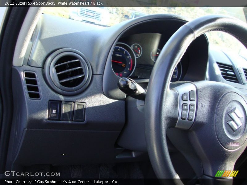 White Water Pearl / Black 2012 Suzuki SX4 SportBack