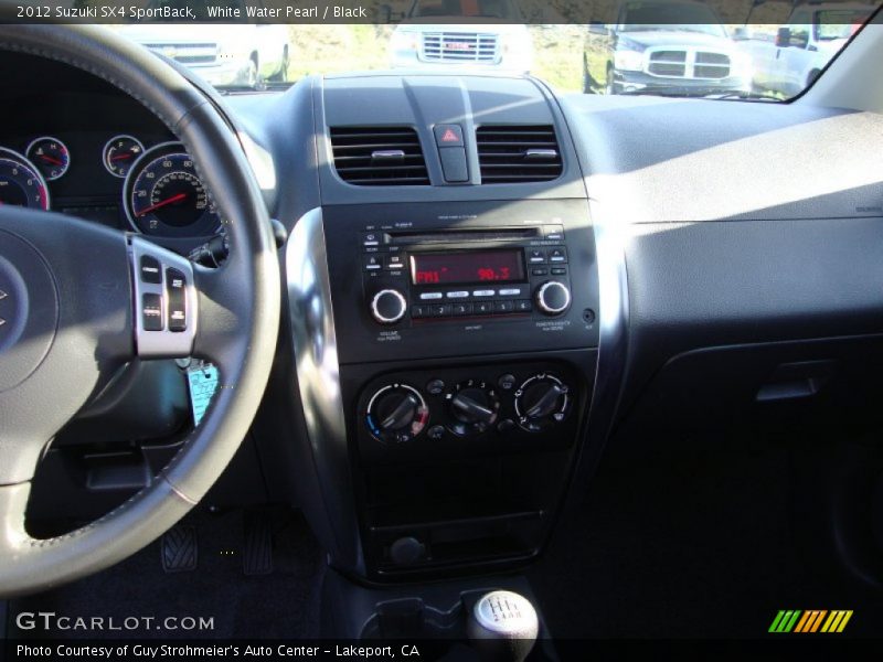 White Water Pearl / Black 2012 Suzuki SX4 SportBack