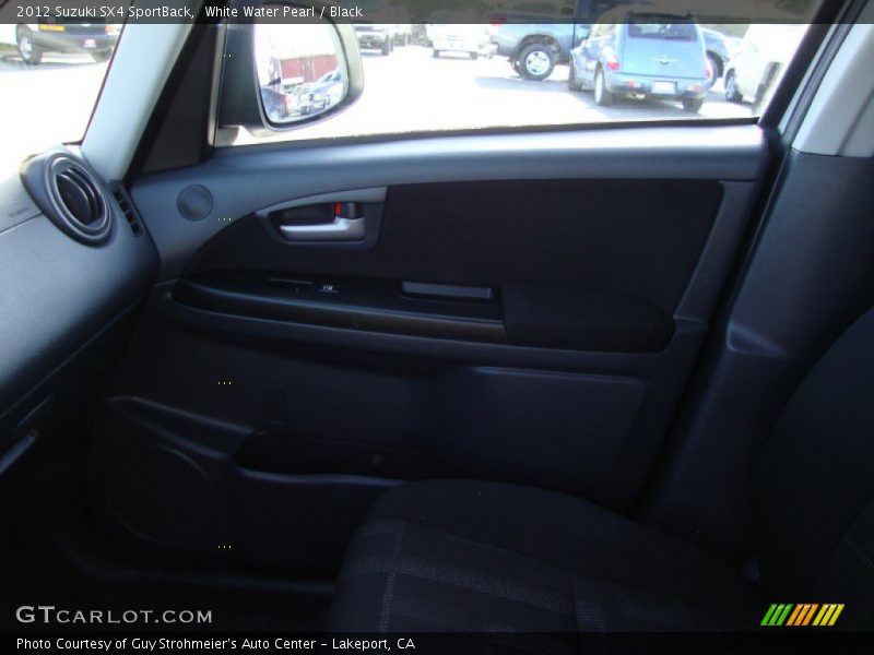 White Water Pearl / Black 2012 Suzuki SX4 SportBack