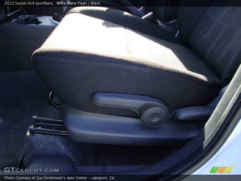 White Water Pearl / Black 2012 Suzuki SX4 SportBack