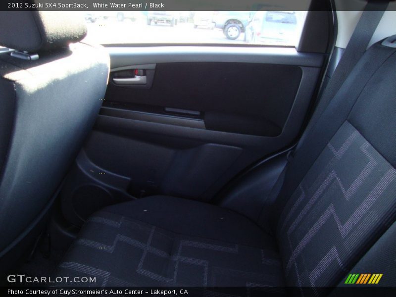 White Water Pearl / Black 2012 Suzuki SX4 SportBack