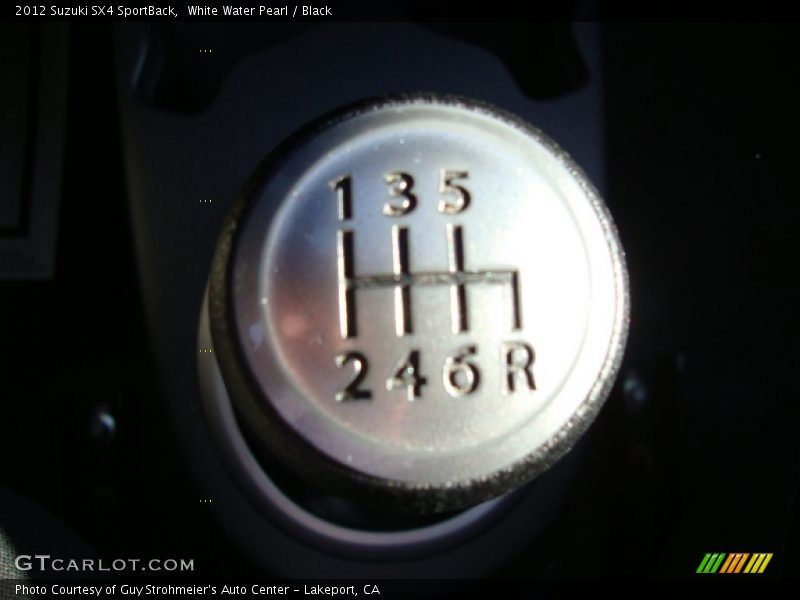 White Water Pearl / Black 2012 Suzuki SX4 SportBack