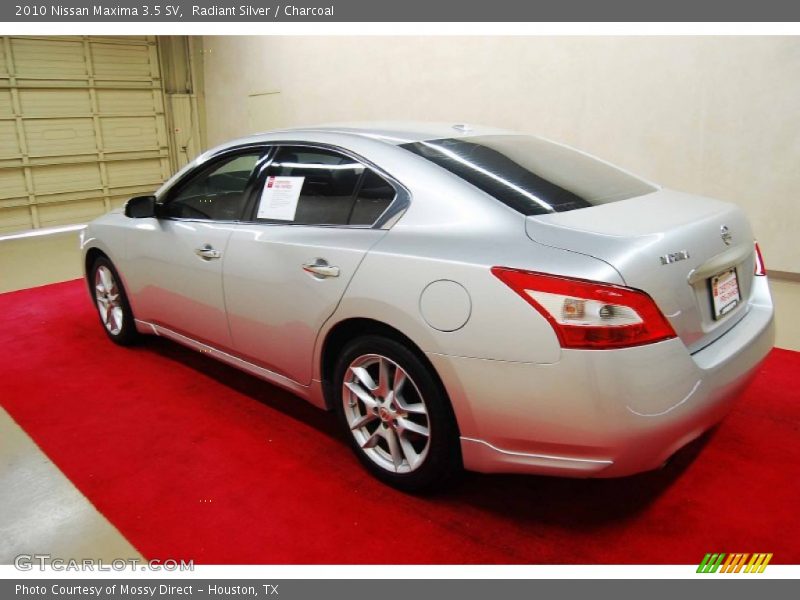 Radiant Silver / Charcoal 2010 Nissan Maxima 3.5 SV