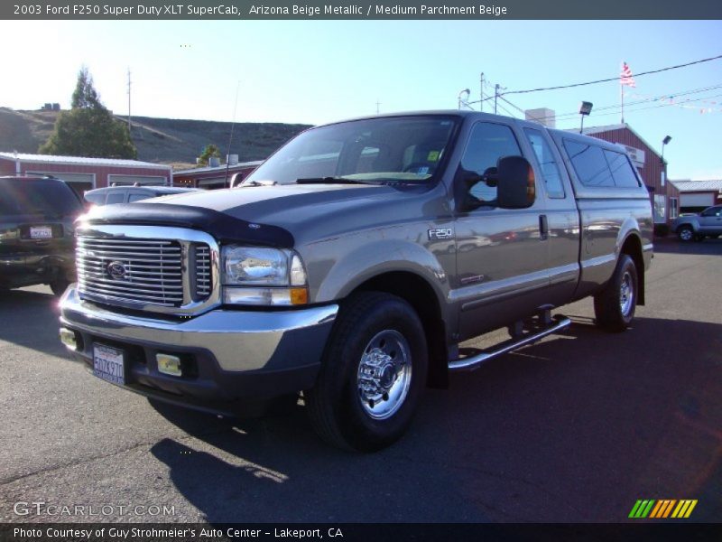 Arizona Beige Metallic / Medium Parchment Beige 2003 Ford F250 Super Duty XLT SuperCab