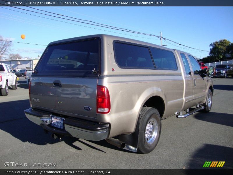 Arizona Beige Metallic / Medium Parchment Beige 2003 Ford F250 Super Duty XLT SuperCab