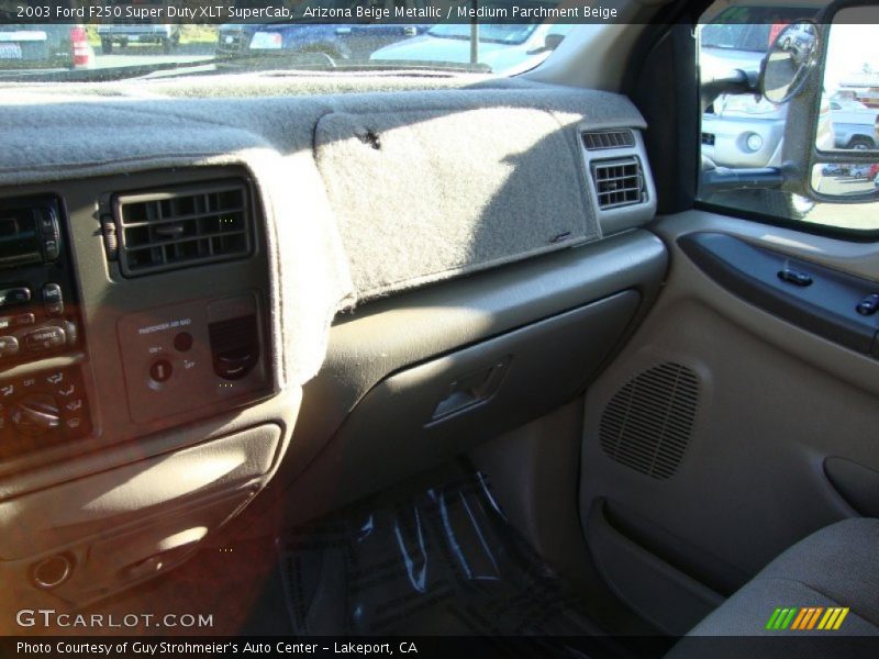 Arizona Beige Metallic / Medium Parchment Beige 2003 Ford F250 Super Duty XLT SuperCab