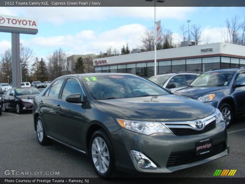 Cypress Green Pearl / Ivory 2012 Toyota Camry XLE