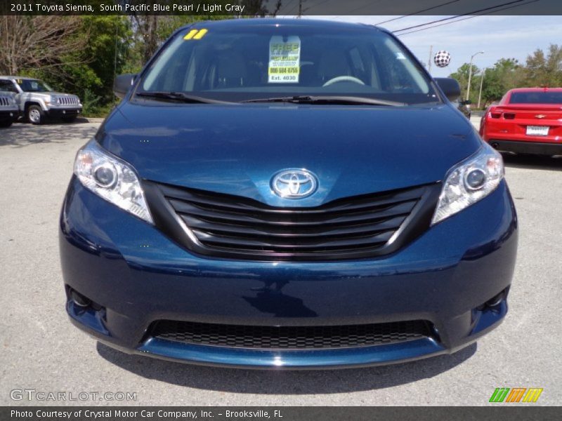 South Pacific Blue Pearl / Light Gray 2011 Toyota Sienna