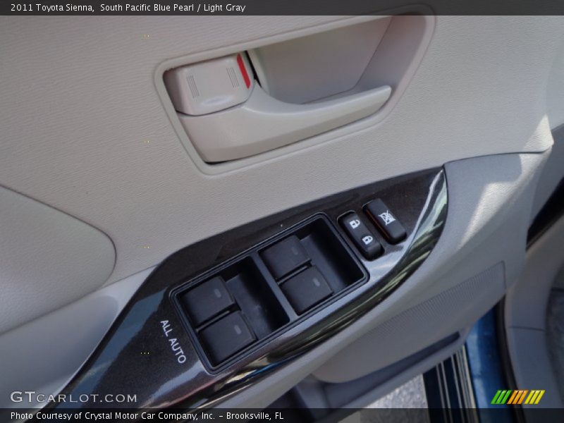 South Pacific Blue Pearl / Light Gray 2011 Toyota Sienna