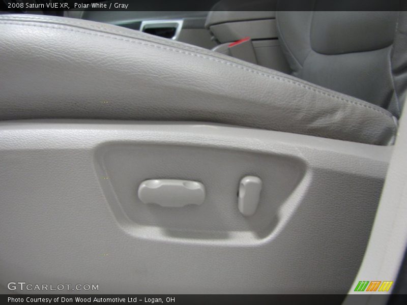 Polar White / Gray 2008 Saturn VUE XR