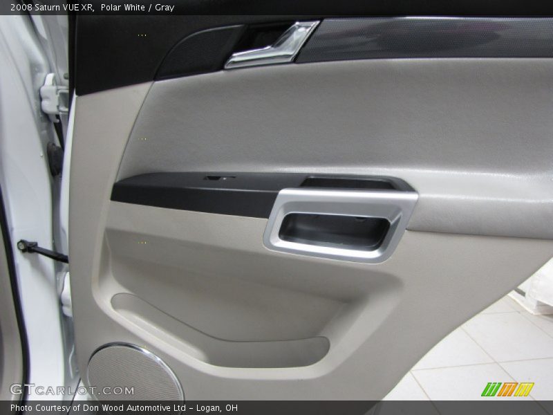 Polar White / Gray 2008 Saturn VUE XR