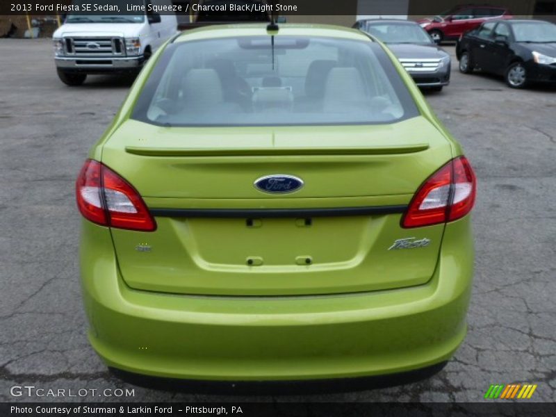 Lime Squeeze / Charcoal Black/Light Stone 2013 Ford Fiesta SE Sedan