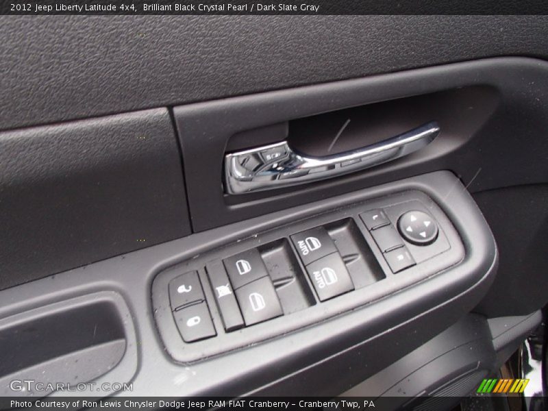Brilliant Black Crystal Pearl / Dark Slate Gray 2012 Jeep Liberty Latitude 4x4