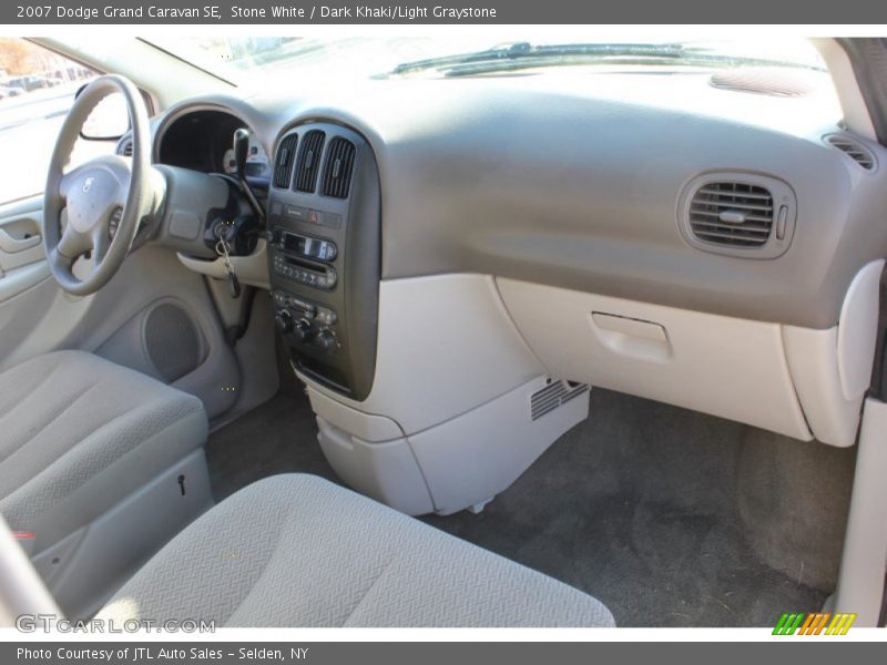 Dashboard of 2007 Grand Caravan SE