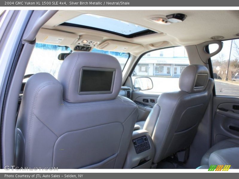 Silver Birch Metallic / Neutral/Shale 2004 GMC Yukon XL 1500 SLE 4x4
