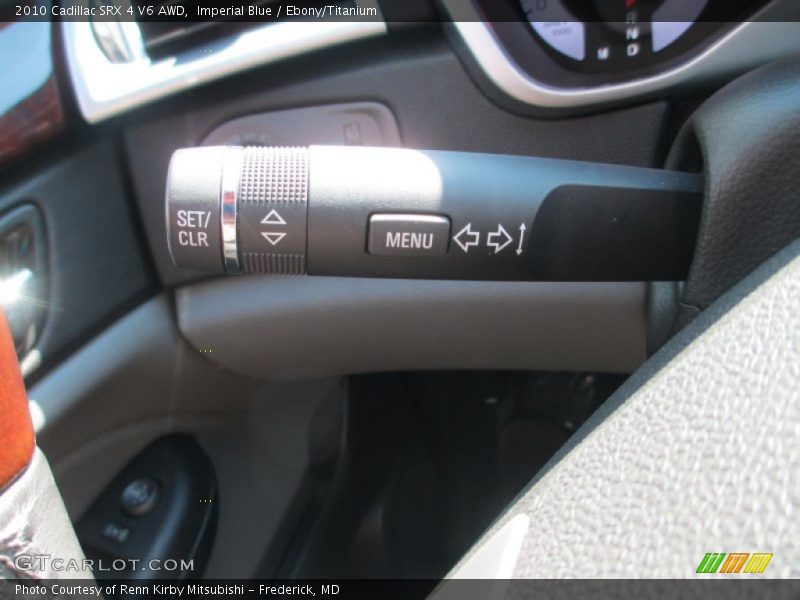 Controls of 2010 SRX 4 V6 AWD