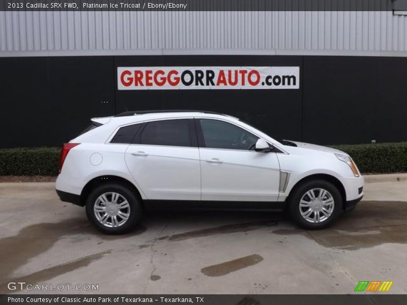 Platinum Ice Tricoat / Ebony/Ebony 2013 Cadillac SRX FWD