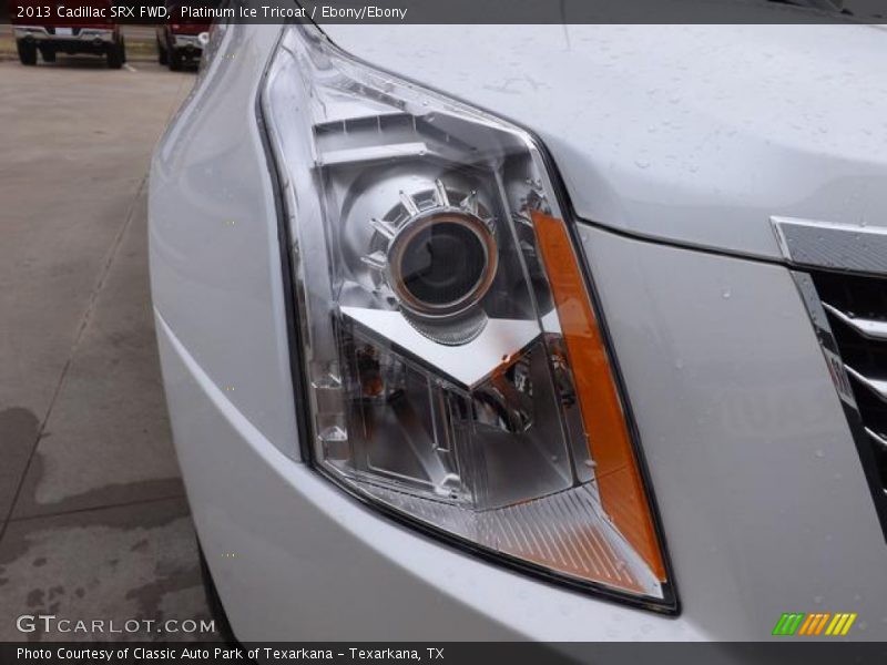 Platinum Ice Tricoat / Ebony/Ebony 2013 Cadillac SRX FWD