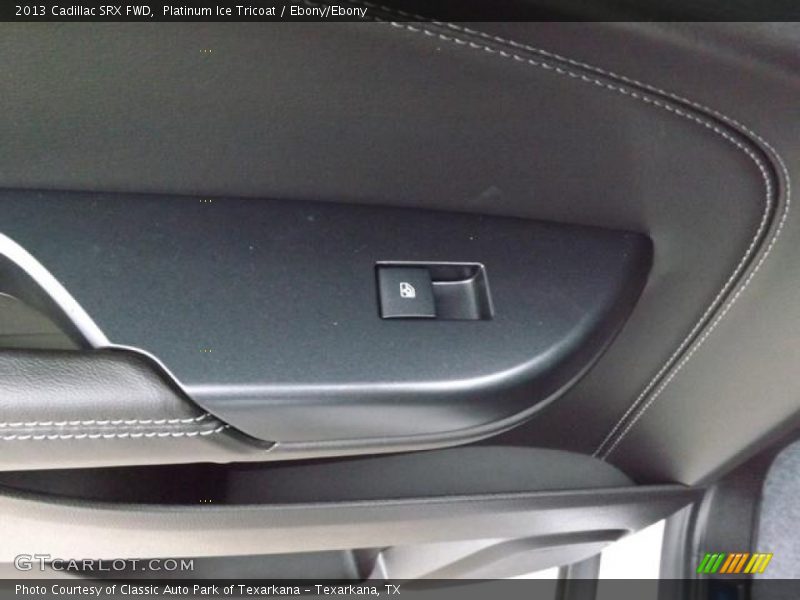 Platinum Ice Tricoat / Ebony/Ebony 2013 Cadillac SRX FWD