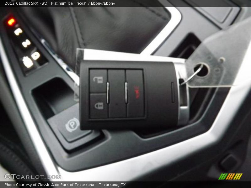 Platinum Ice Tricoat / Ebony/Ebony 2013 Cadillac SRX FWD
