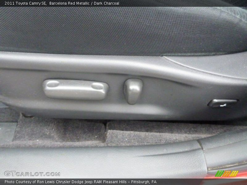 Barcelona Red Metallic / Dark Charcoal 2011 Toyota Camry SE