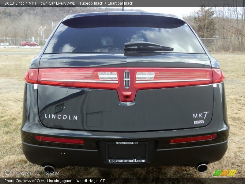 Tuxedo Black / Charcoal Black 2013 Lincoln MKT Town Car Livery AWD