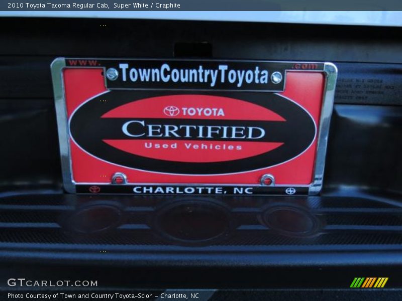 Super White / Graphite 2010 Toyota Tacoma Regular Cab