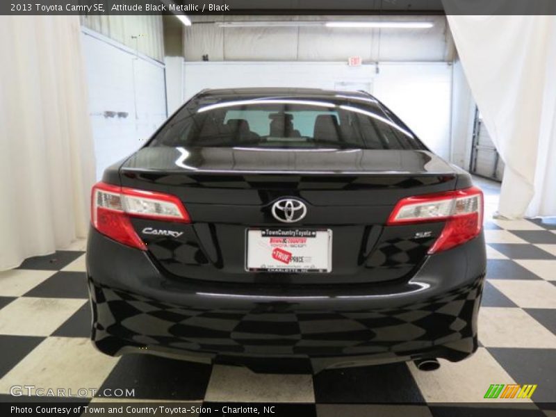 Attitude Black Metallic / Black 2013 Toyota Camry SE