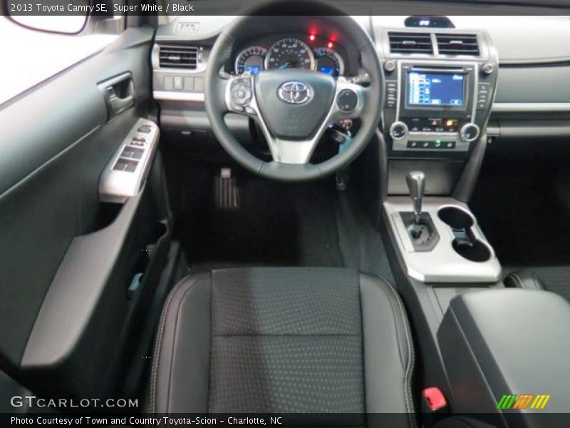 Super White / Black 2013 Toyota Camry SE