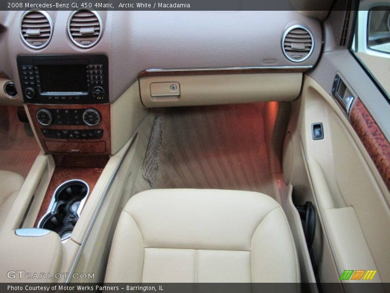 Arctic White / Macadamia 2008 Mercedes-Benz GL 450 4Matic