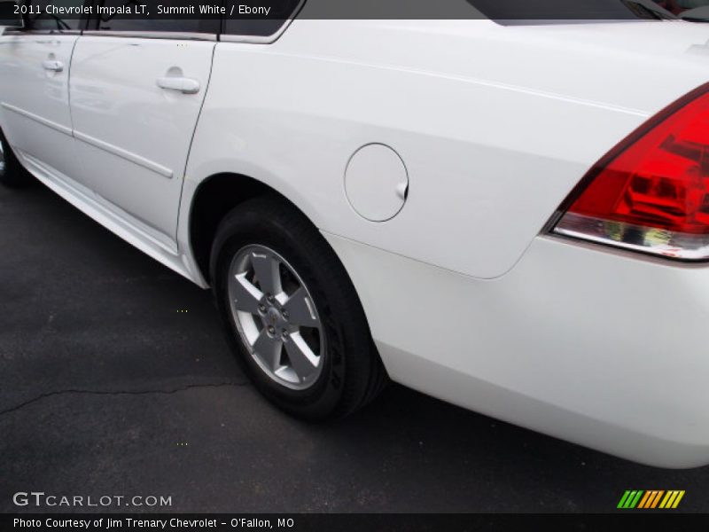 Summit White / Ebony 2011 Chevrolet Impala LT