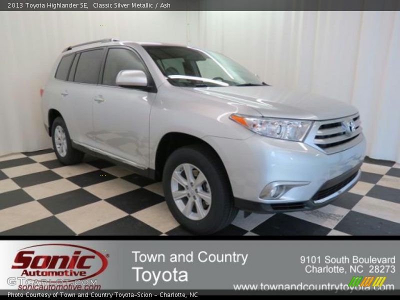 Classic Silver Metallic / Ash 2013 Toyota Highlander SE