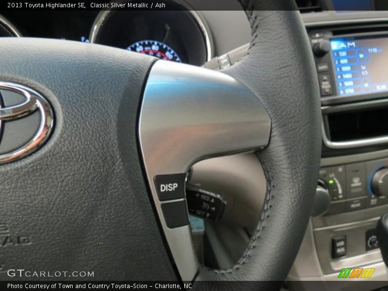 Classic Silver Metallic / Ash 2013 Toyota Highlander SE