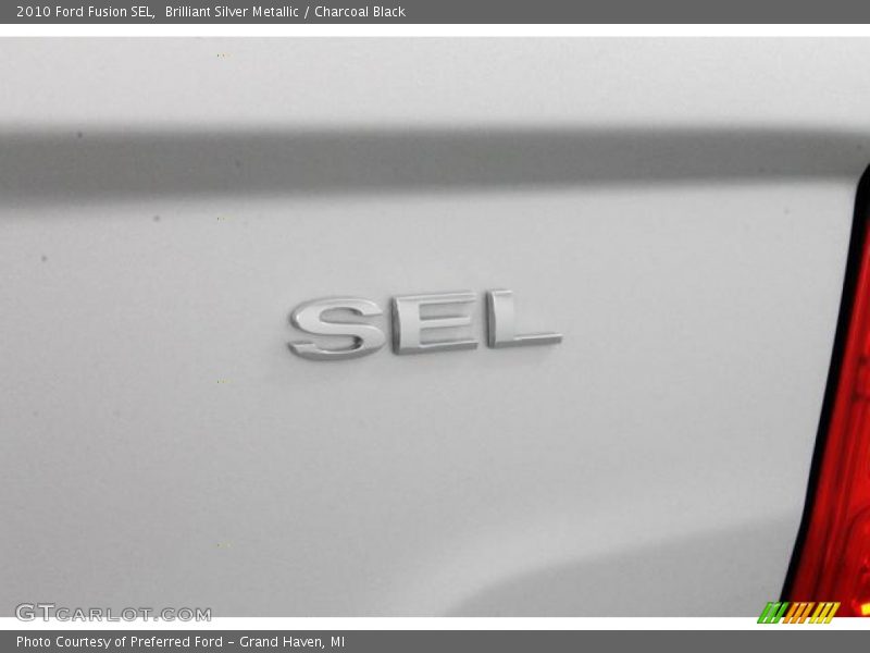  2010 Fusion SEL Logo