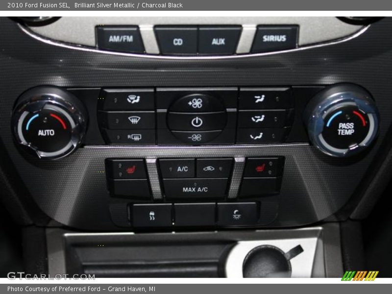 Brilliant Silver Metallic / Charcoal Black 2010 Ford Fusion SEL