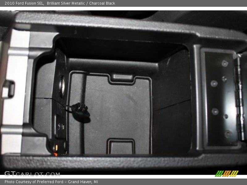 Brilliant Silver Metallic / Charcoal Black 2010 Ford Fusion SEL