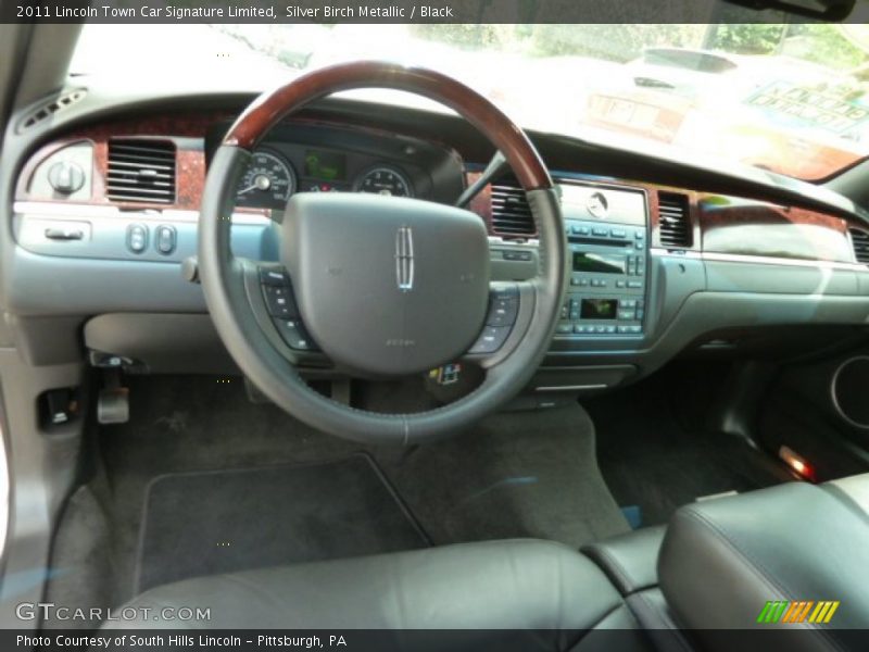 Dashboard of 2011 Town Car Signature Limited